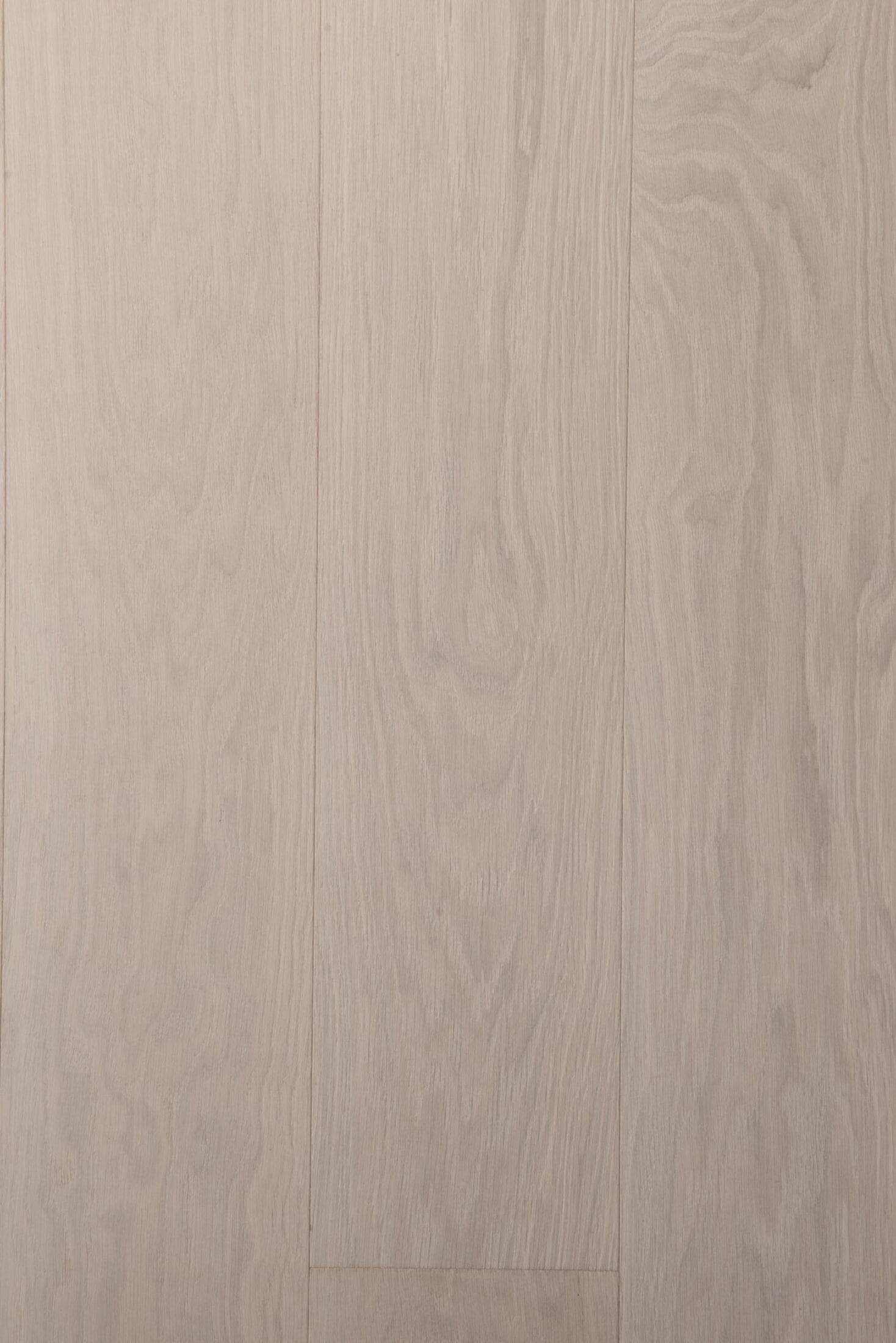 Light White Oak Flooring Lacquered finish