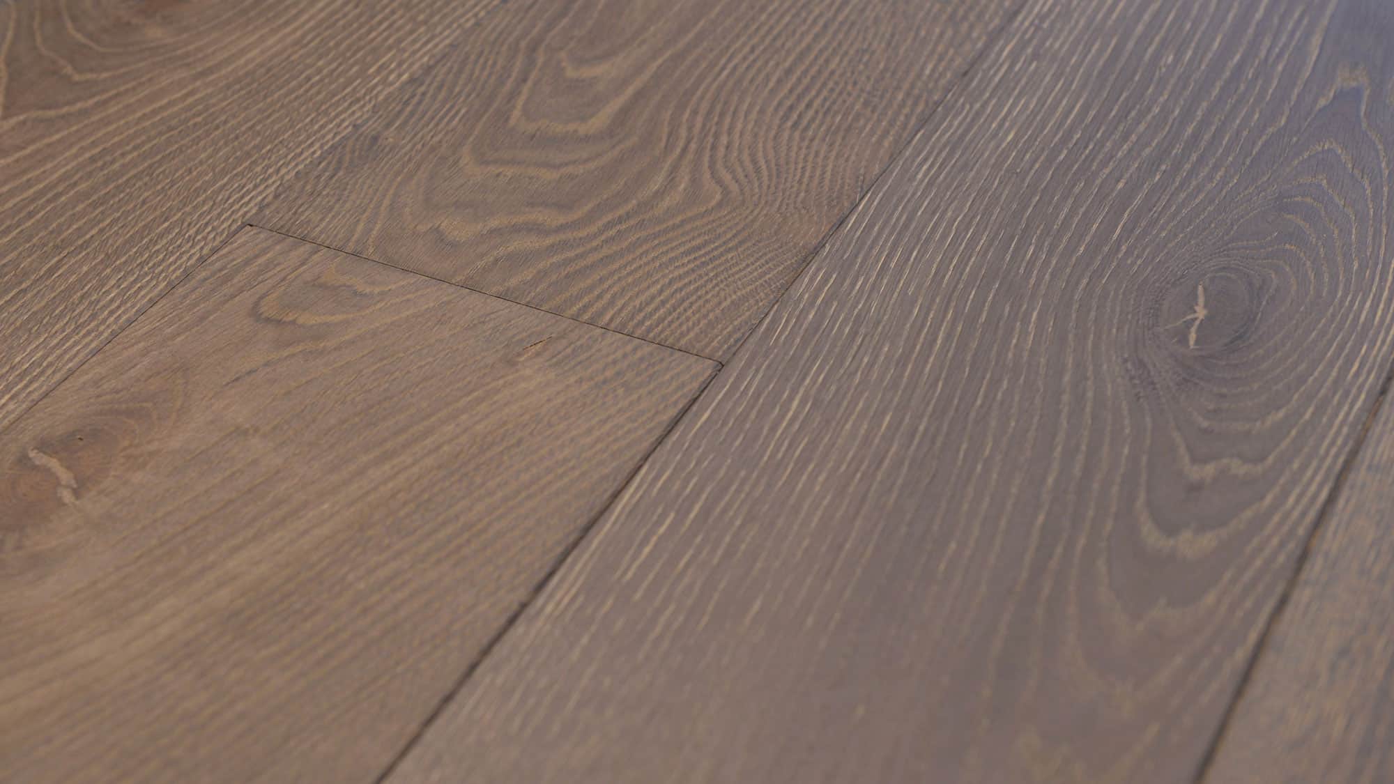 Bloomsbury-Oak-giant