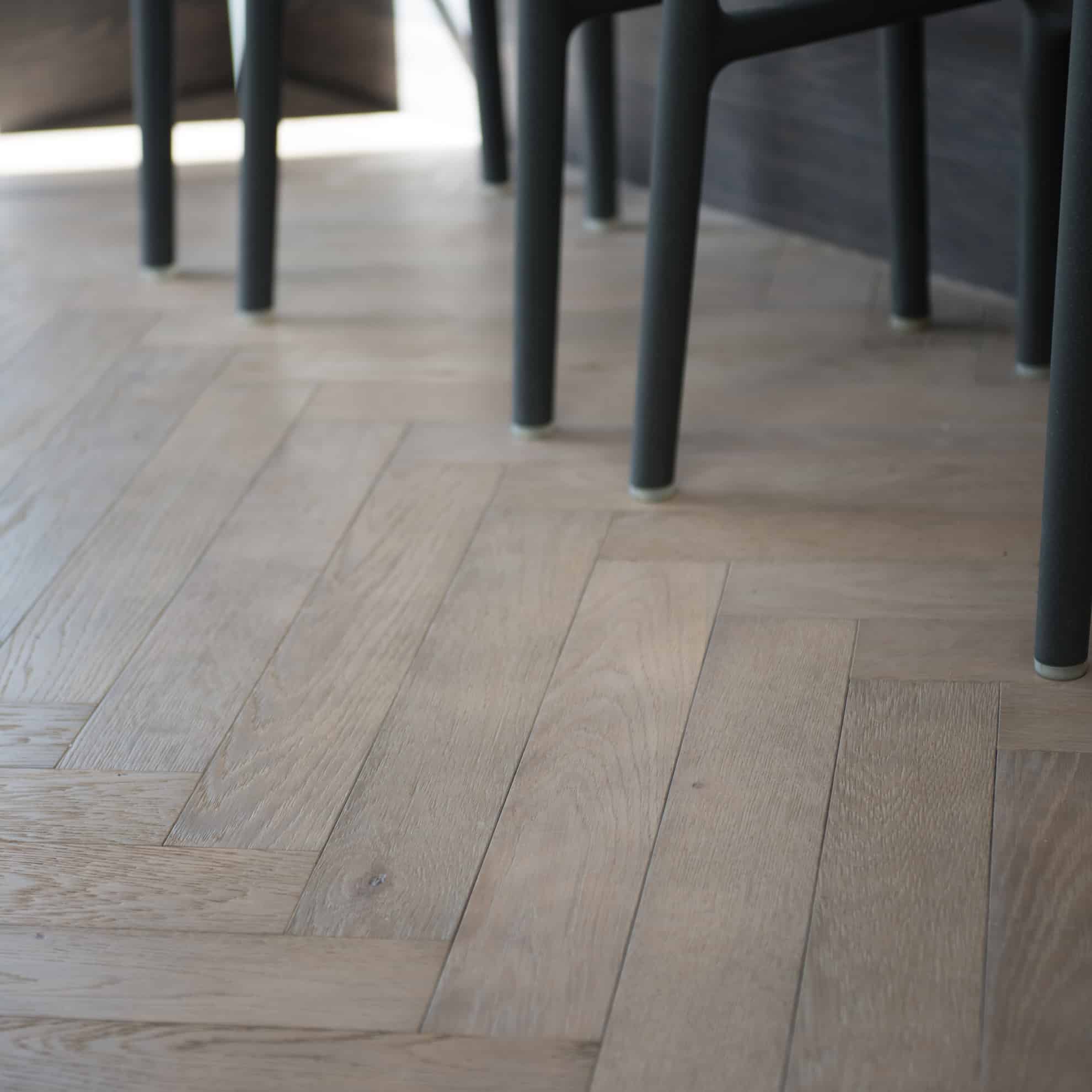Hard Wearing Dominica Oak Herringbone Flooring in Kitchen