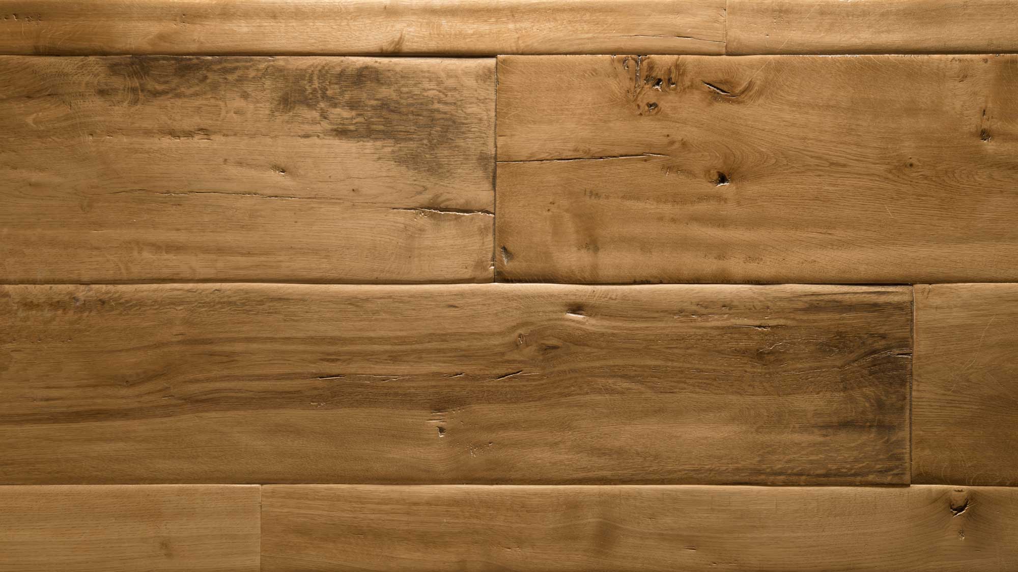 Fortaleza-Seasoned-Oak-Alkeline-Oiled-&-Waxed-resized-horizontal