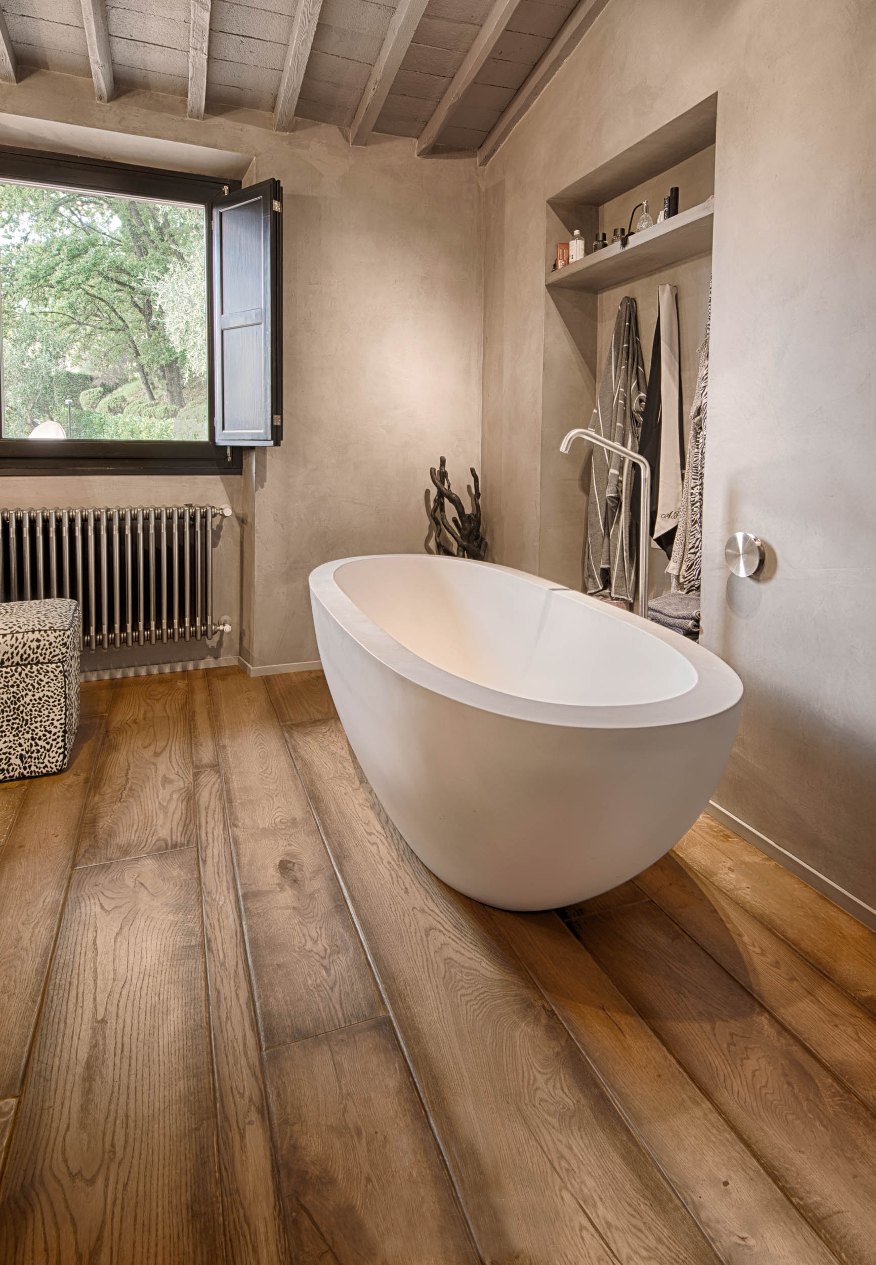 Teresina Oak Teresina Oak Wood Flooring in Bathroom