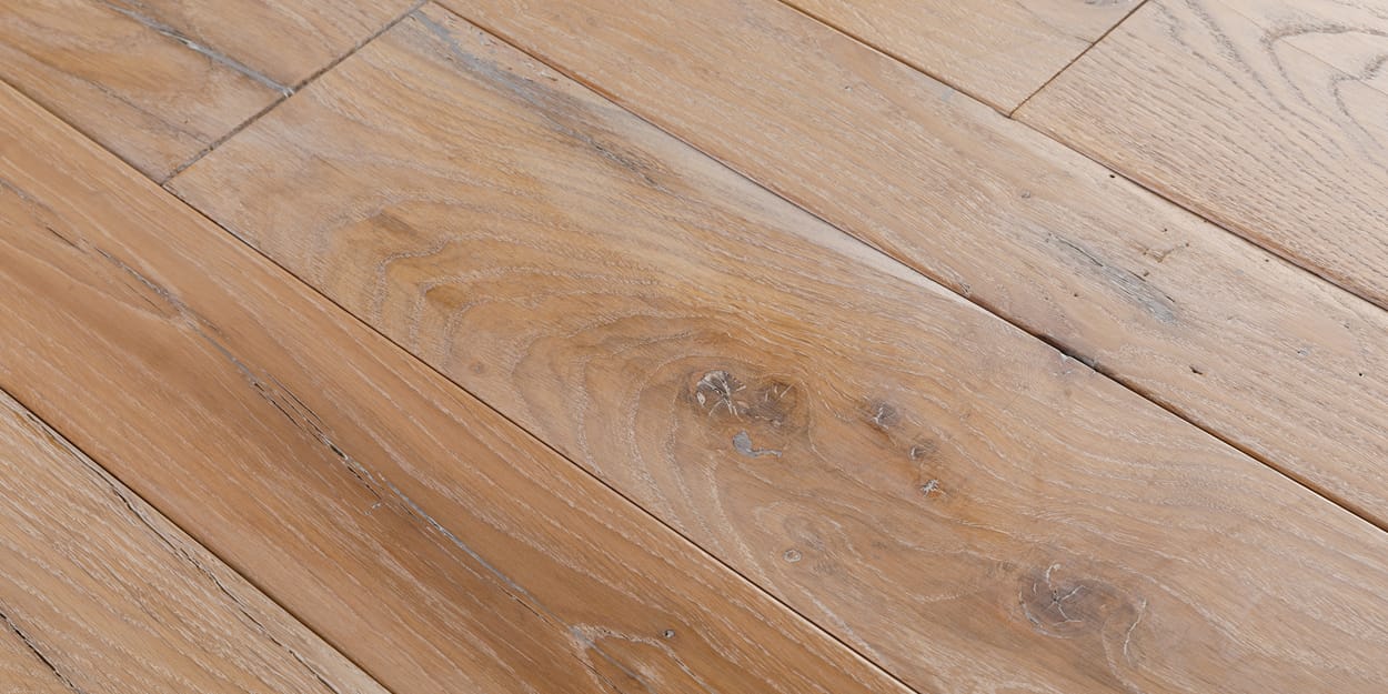 Lucca Reclaimed Oak Wood Flooring