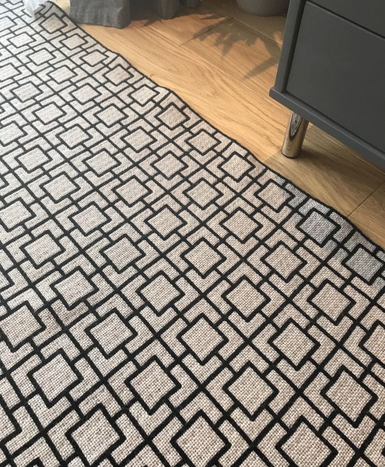 Tamar Black Linen 940w 2