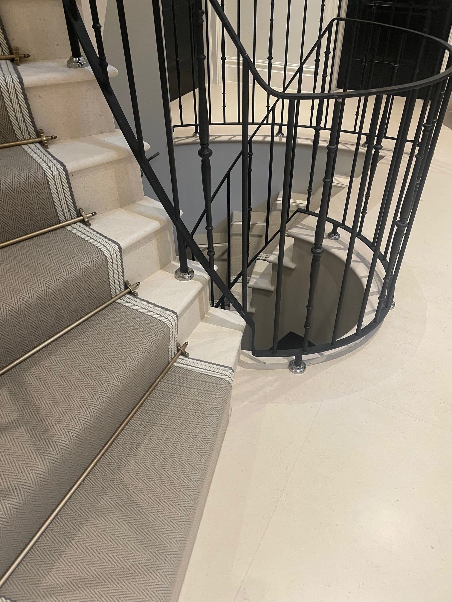 Stripes Finley FG04 Linen & White Flatweave Stair Runner