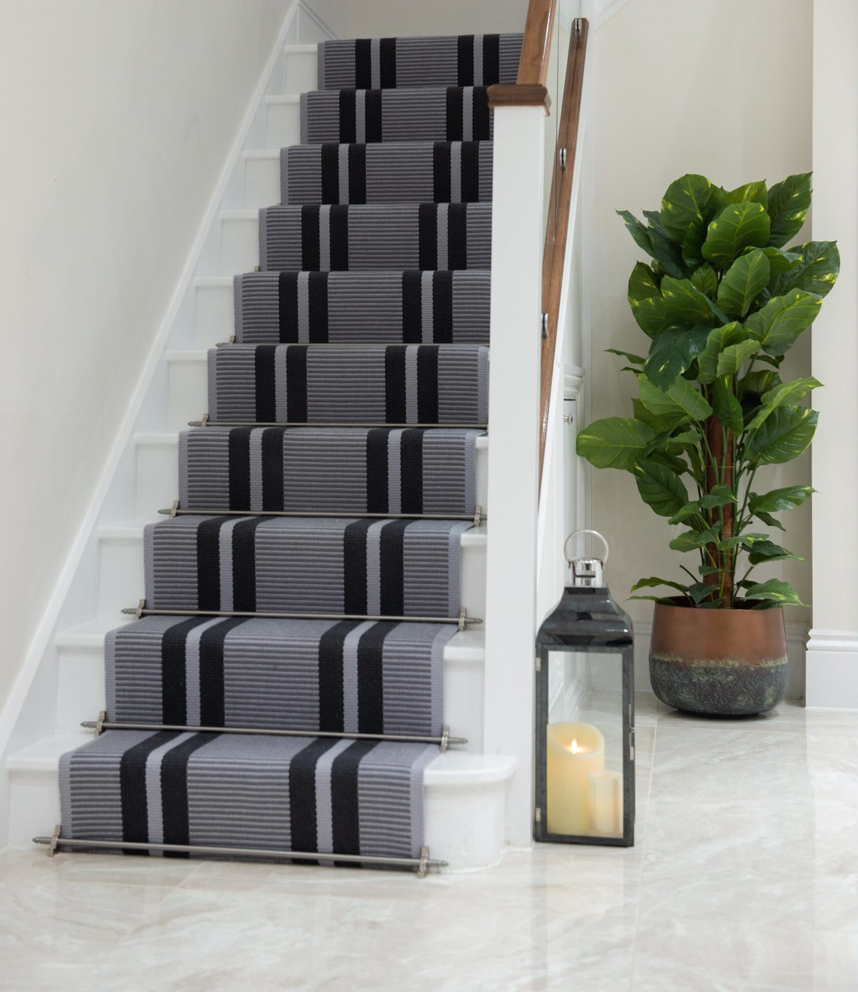 Stripes Transat Graphite PNT 23 Flatweave Stair Runner