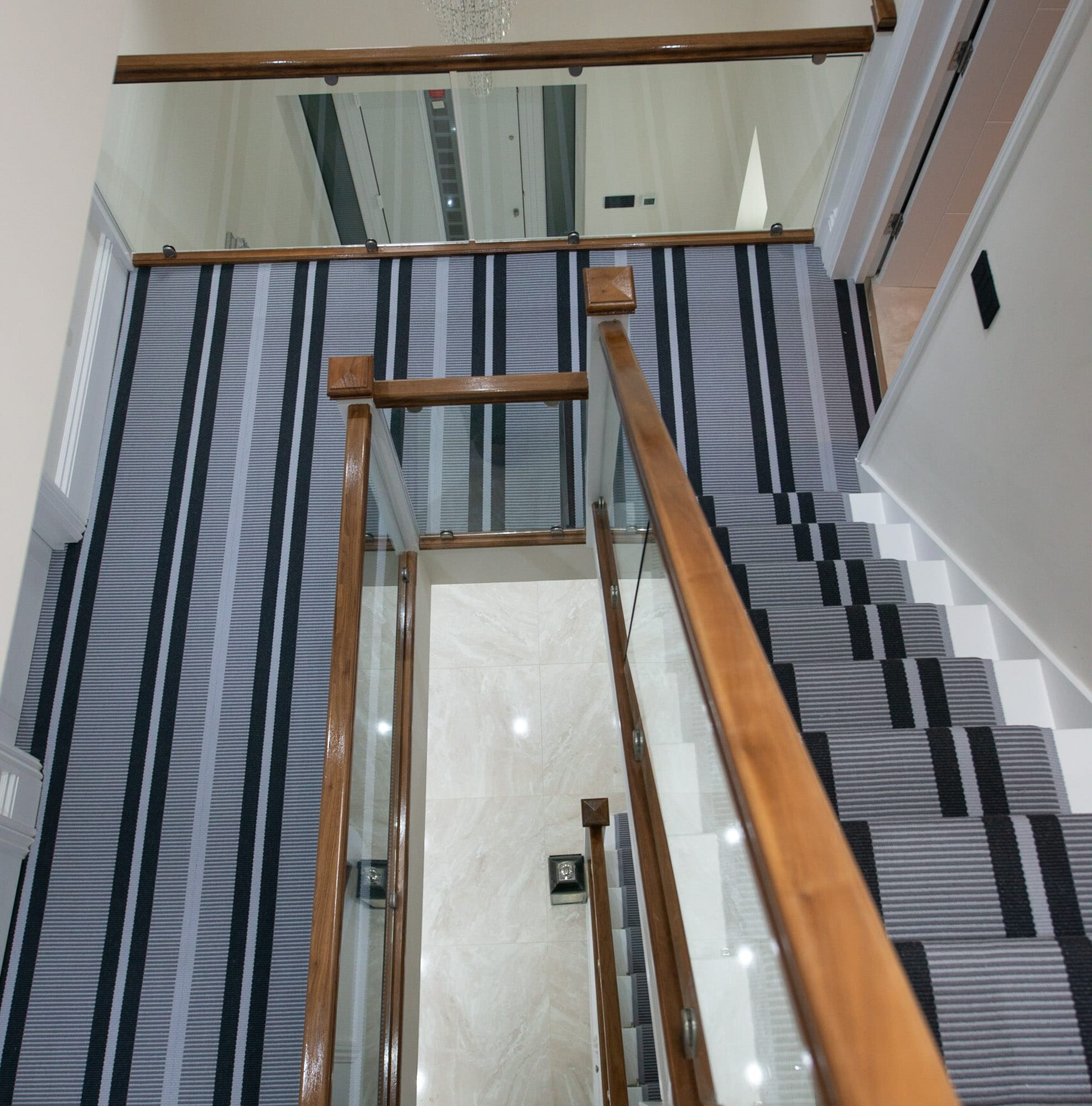 Stripes Transat Graphite PNT 23 Flatweave Stair Runner