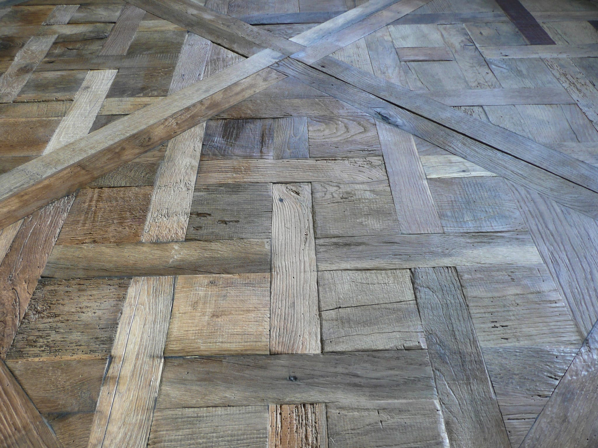 Engineered Reclaimed Original Face Oak Versailles Wood Flooring