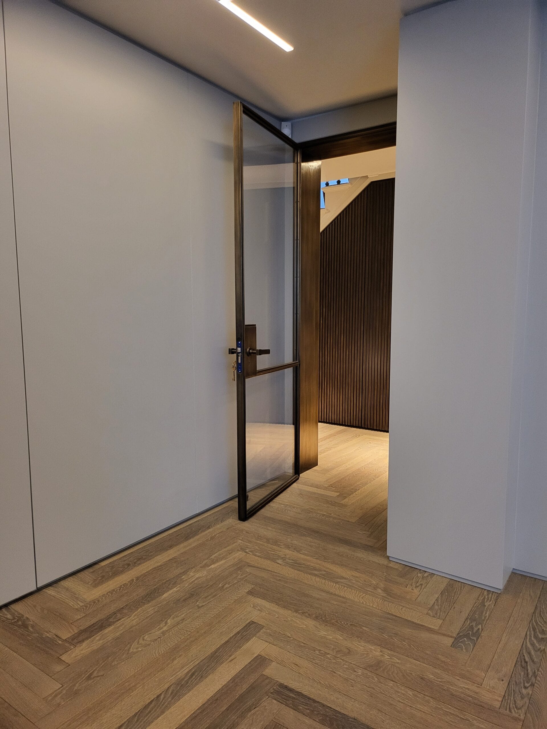 Nevis Oak Narrow Strip Herringbone