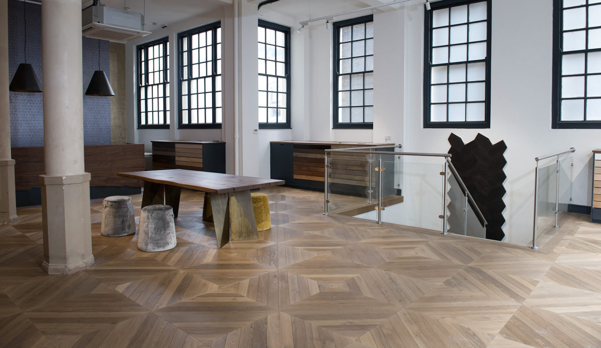 Large Retail floor with parquet panels