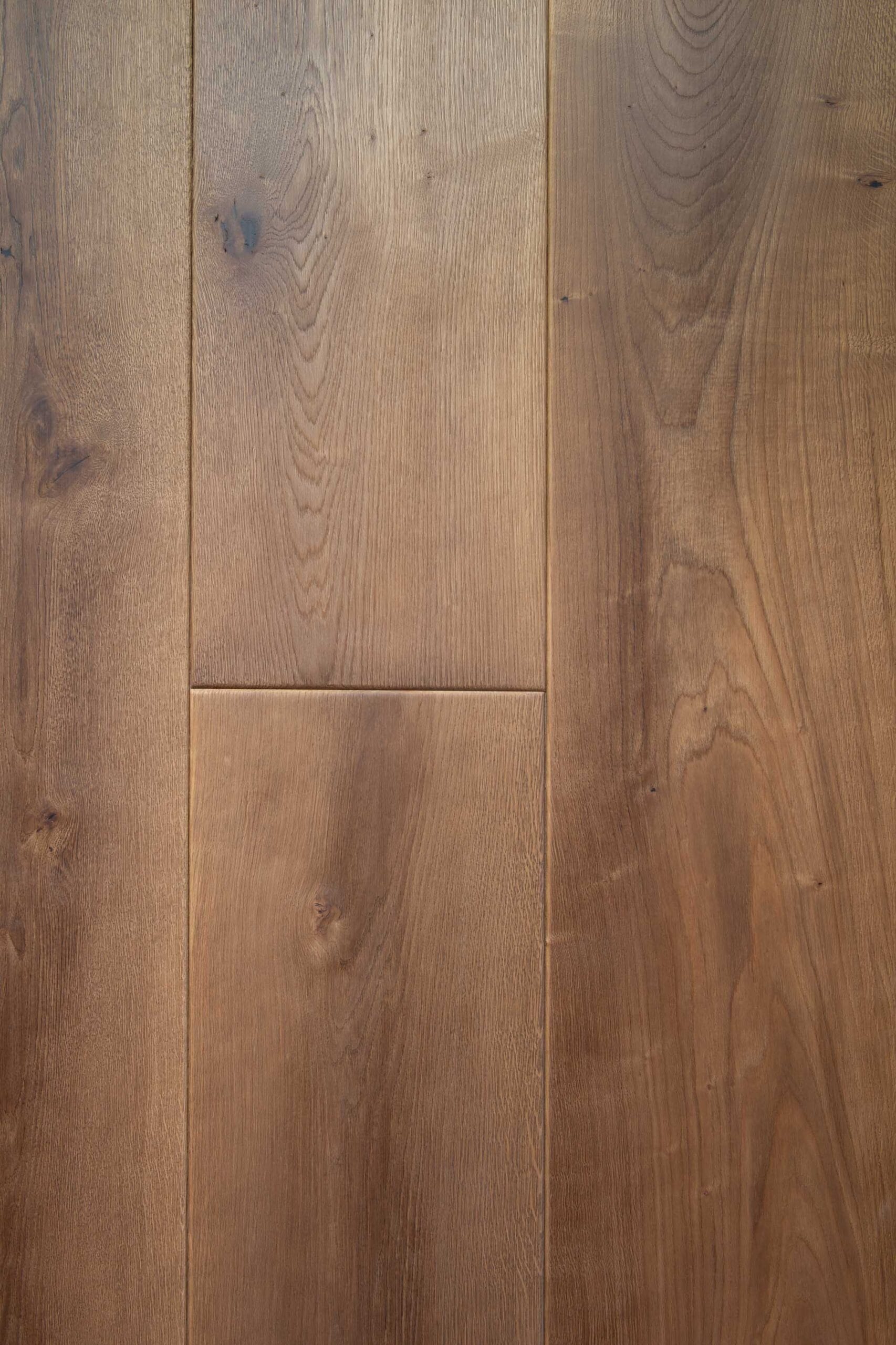 Aged Oak Floor with natural unevenness win wide planks