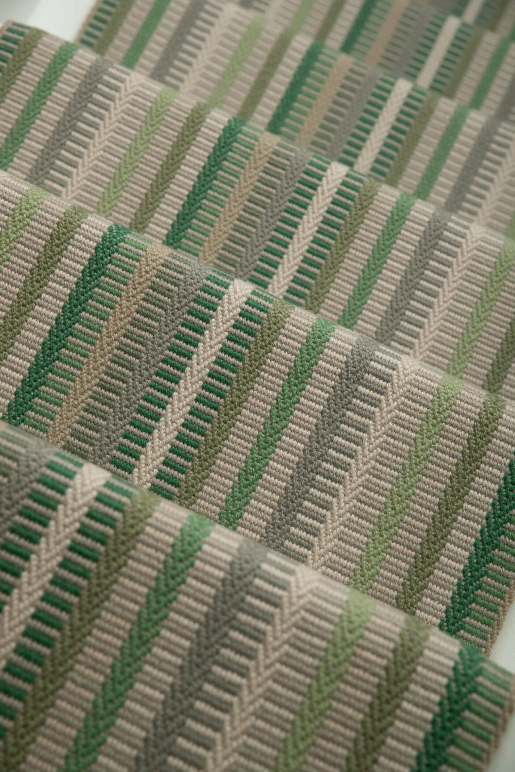 Roger-Oates-Design-Cranborne-Lichen-SA-03-web-1920x-1 Close up of Cranbourne stair runner