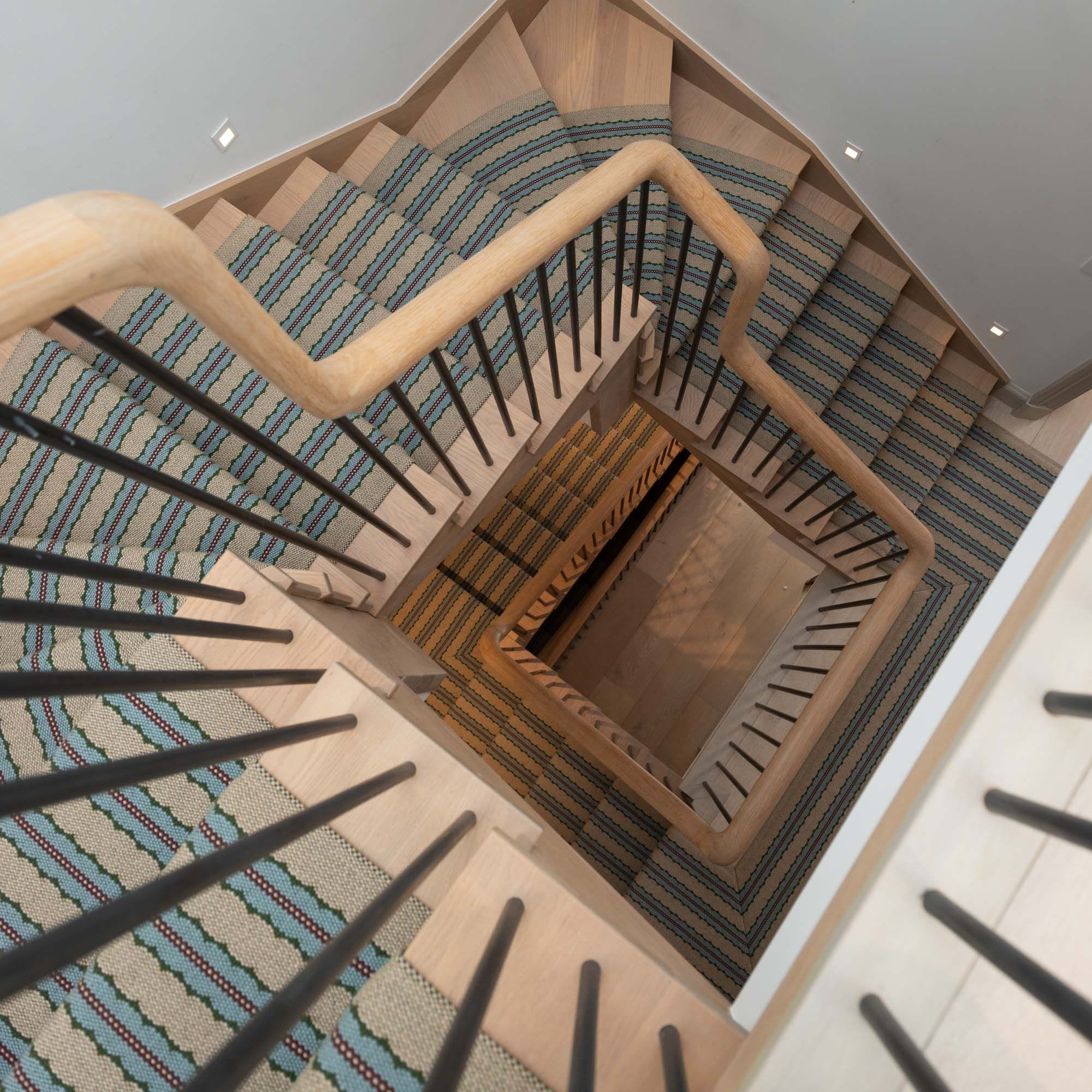 Flatweave Runner on curved stairs